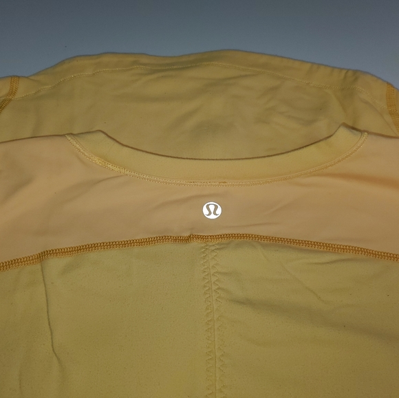 Lululemon running long-sleeved tee - retired - Picture 2 of 3